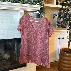 Buddy Love flutter sleeve top